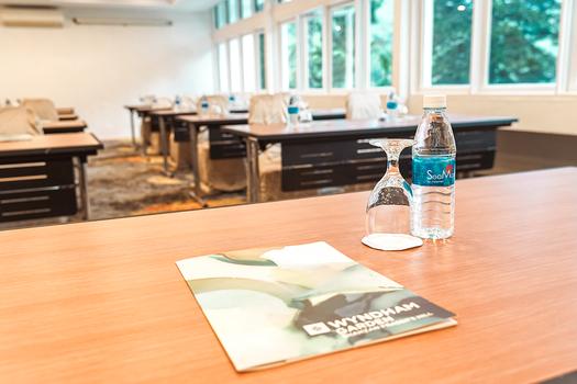 Business Centre Hotel Wyndham Garden Shahzan Fraser's Hill Fraser's Hill Business Centre Hotel Wyndham Garden Shahzan Fraser's Hill Fraser's Hill