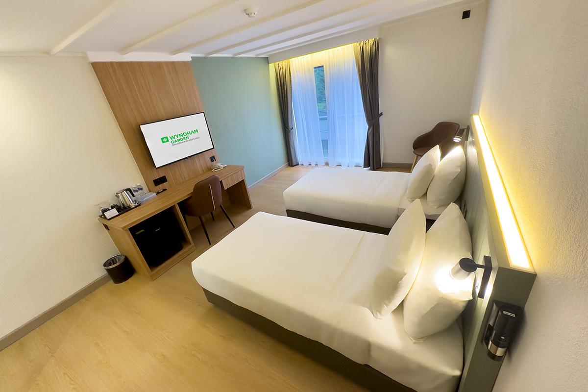 Golf View (2 Single Beds) Hotel Wyndham Garden Shahzan Fraser's Hill Fraser's Hill Golf View (2 Single Beds) Hotel Wyndham Garden Shahzan Fraser's Hill Fraser's Hill